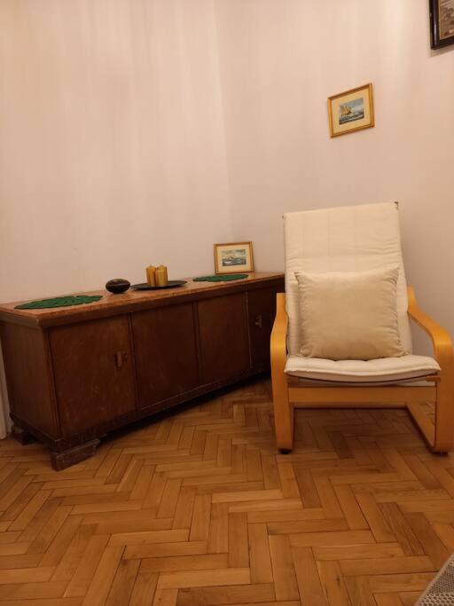 Apartamenty - Mi Stare Miasto Varsóvia Exterior foto